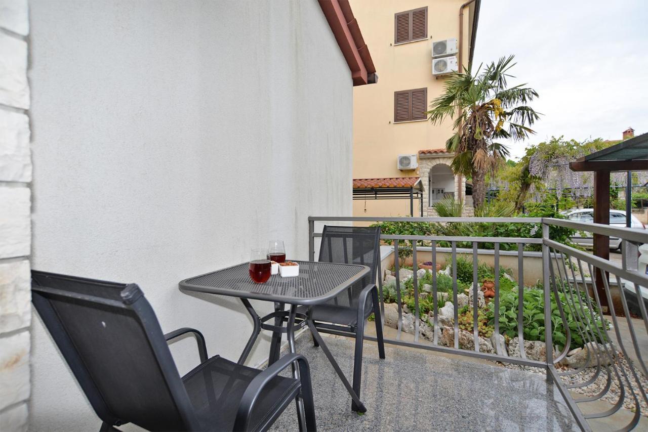 Apartments Mira 1293 Fažana Εξωτερικό φωτογραφία