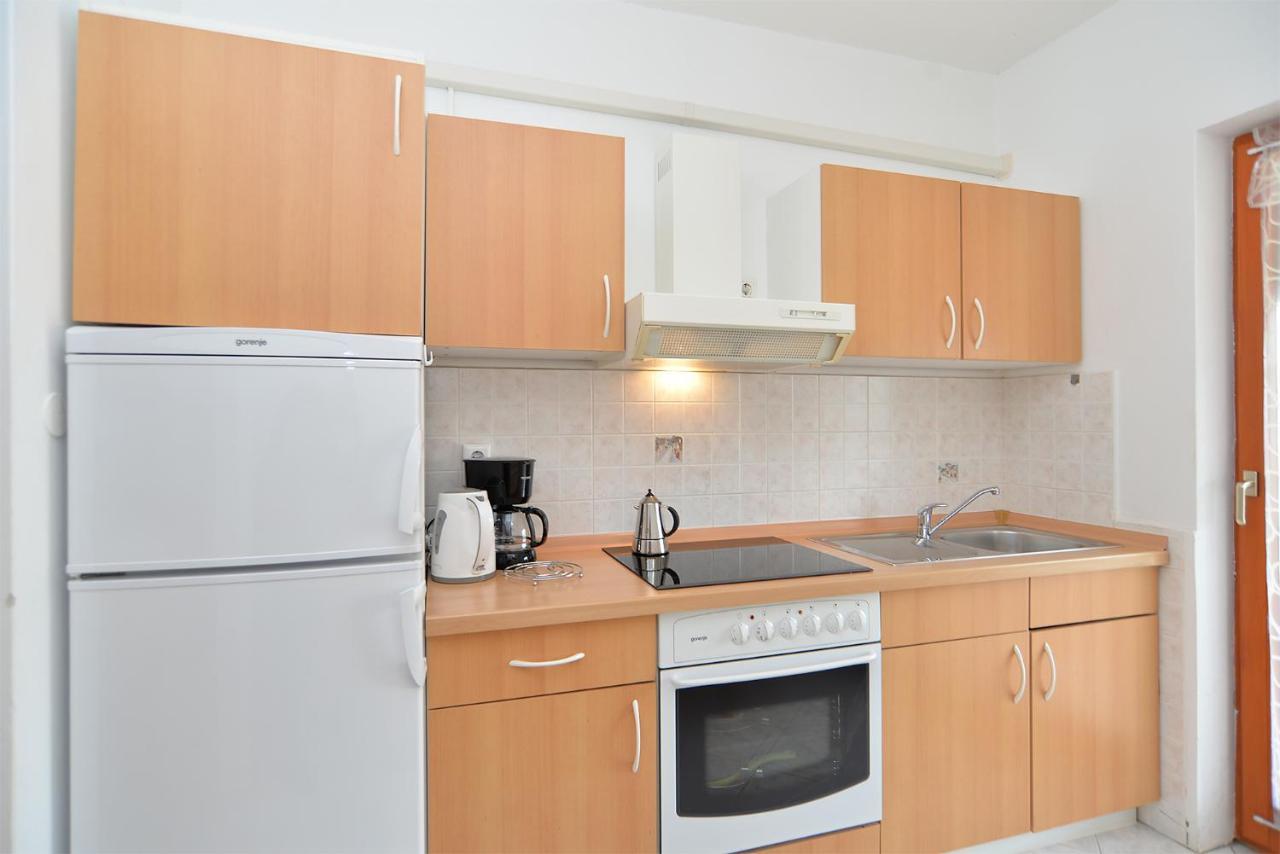 Apartments Mira 1293 Fažana Εξωτερικό φωτογραφία