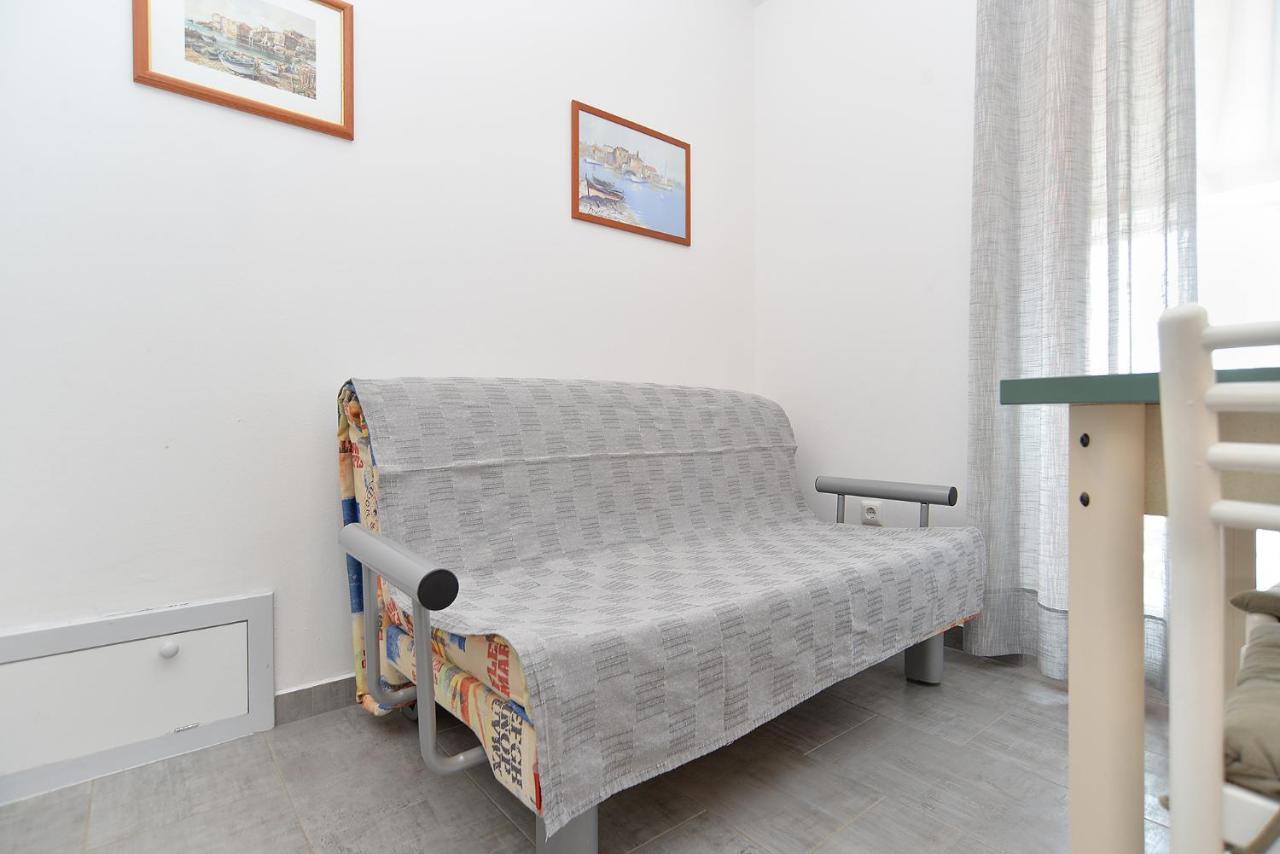 Apartments Mira 1293 Fažana Εξωτερικό φωτογραφία