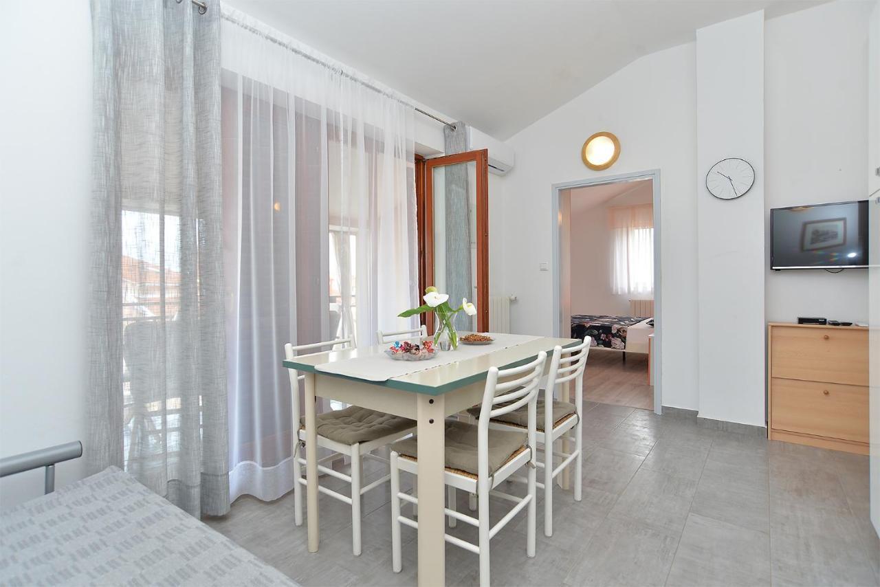 Apartments Mira 1293 Fažana Εξωτερικό φωτογραφία