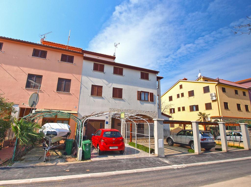 Apartments Mira 1293 Fažana Εξωτερικό φωτογραφία