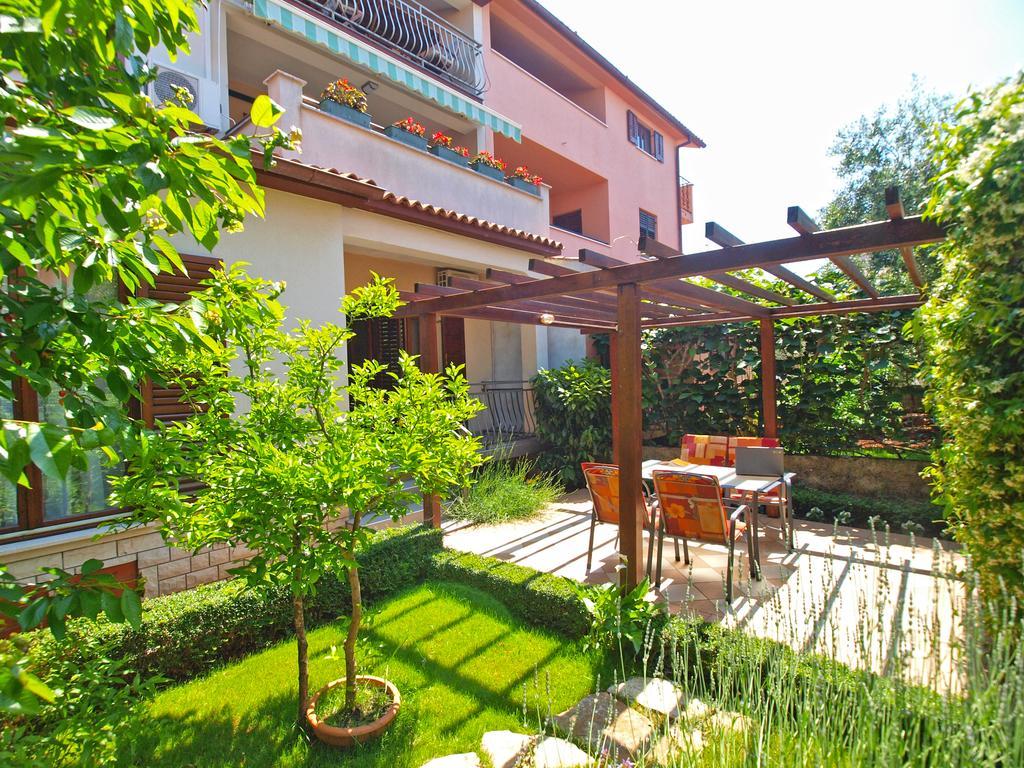 Apartments Mira 1293 Fažana Εξωτερικό φωτογραφία