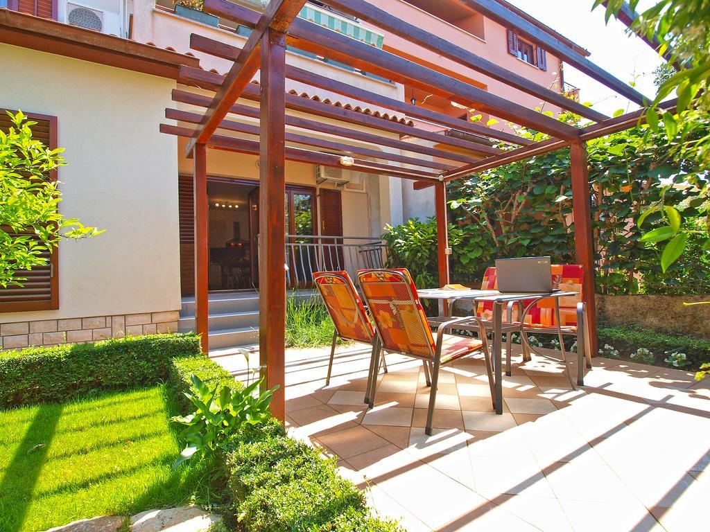 Apartments Mira 1293 Fažana Εξωτερικό φωτογραφία