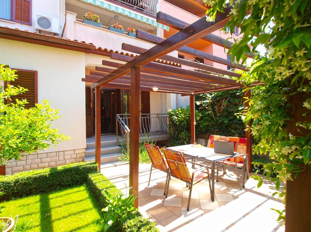 Apartments Mira 1293 Fažana Εξωτερικό φωτογραφία