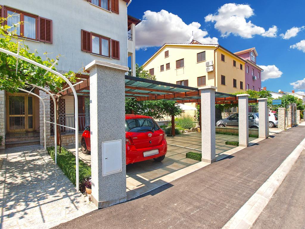 Apartments Mira 1293 Fažana Εξωτερικό φωτογραφία