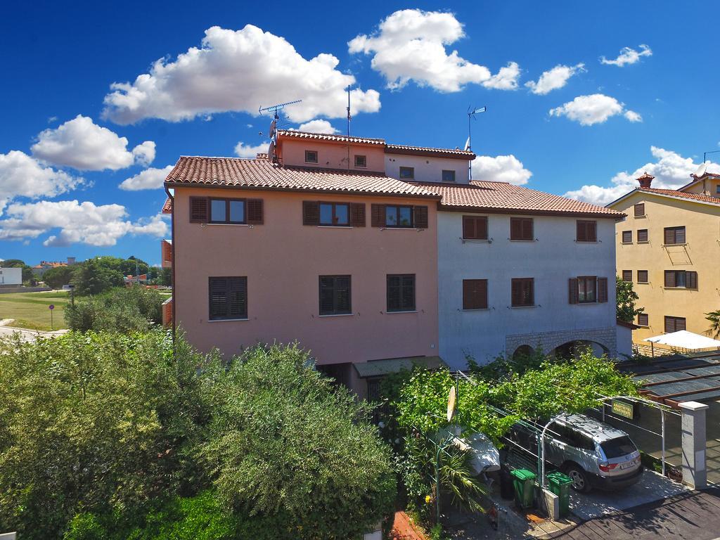 Apartments Mira 1293 Fažana Εξωτερικό φωτογραφία