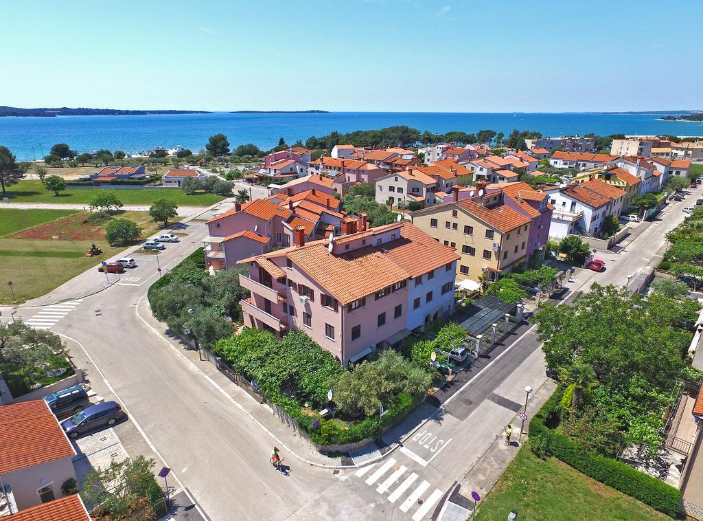 Apartments Mira 1293 Fažana Εξωτερικό φωτογραφία