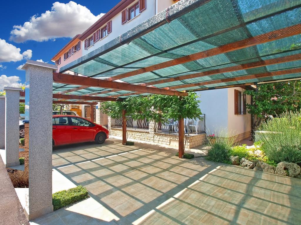 Apartments Mira 1293 Fažana Εξωτερικό φωτογραφία