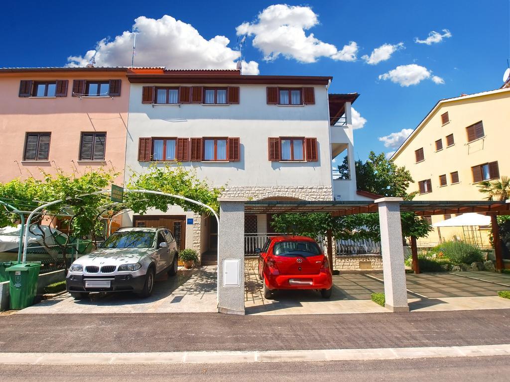 Apartments Mira 1293 Fažana Εξωτερικό φωτογραφία